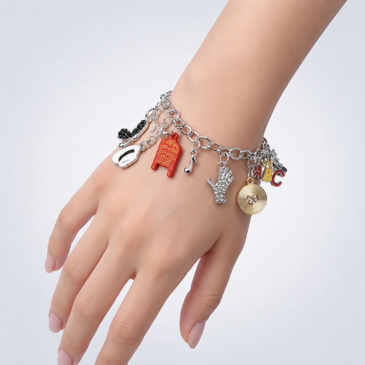 A Pulseira de Berloques Ícones do Pop